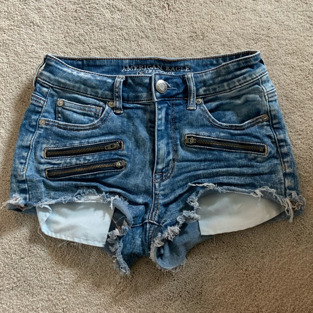 American eagle shorts!